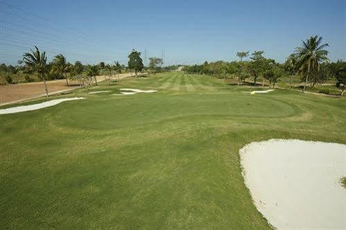 Pattaya Country Club & Resort Ban Pong  Dış mekan fotoğraf